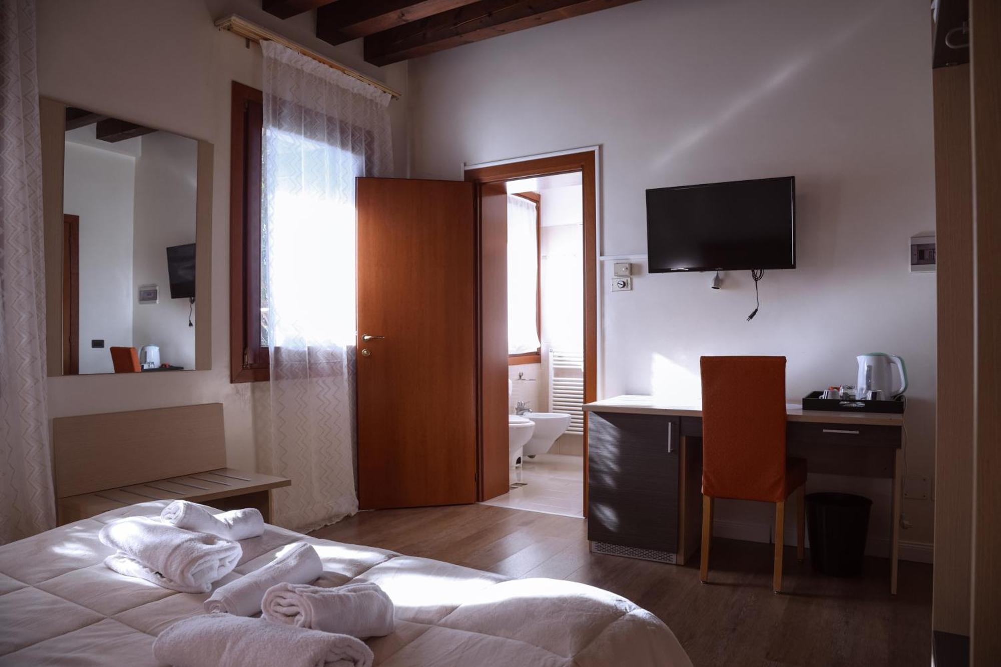 Hotel Villa Sara Mestre Exteriér fotografie